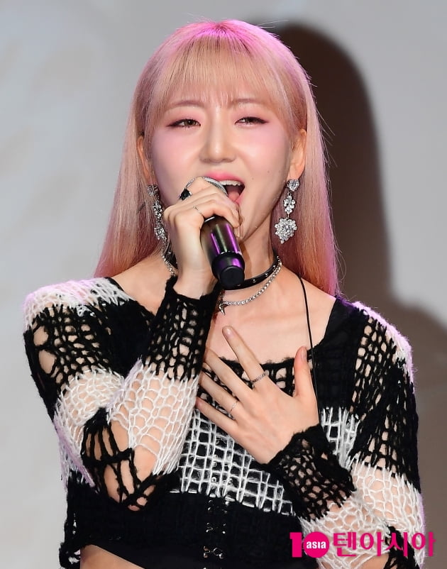 [TEN 포토] 경서 '첫 미니앨범에 다 담았다'