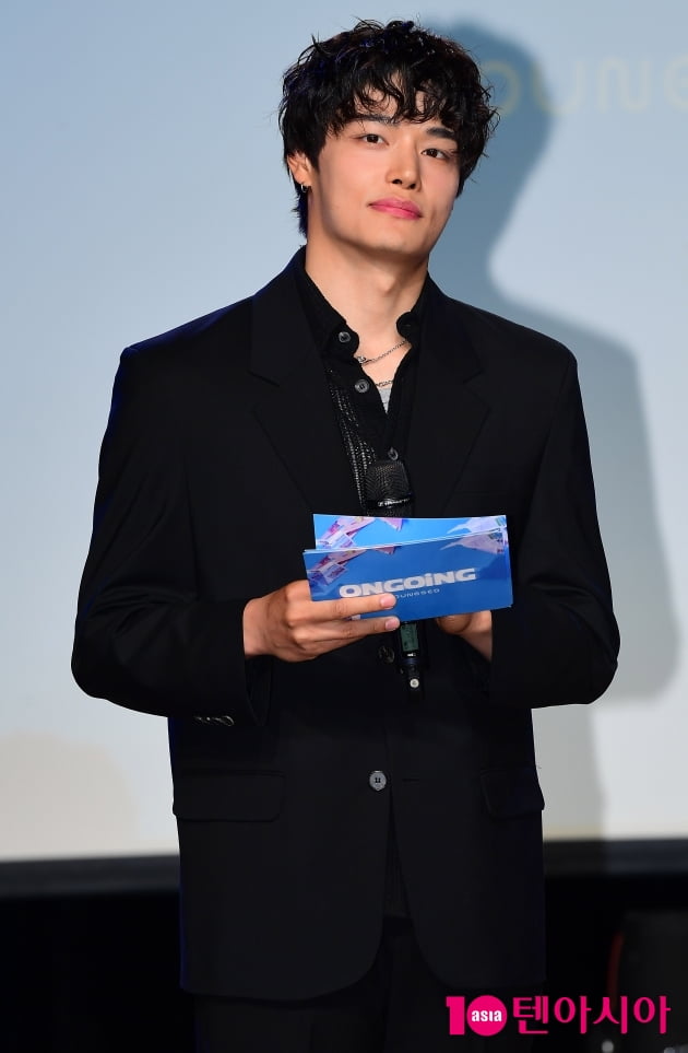 [TEN 포토] 정혁 '경서 쇼케이스 사회자로 왔어요'