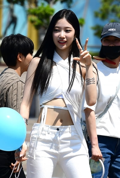 [TEN 포토] 르세라핌 카즈하 '상큼 발랄'