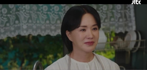[종합] 엄정화 이혼 통보, 김병철 기절…'닥터 차정숙' 20% 돌파 목전 