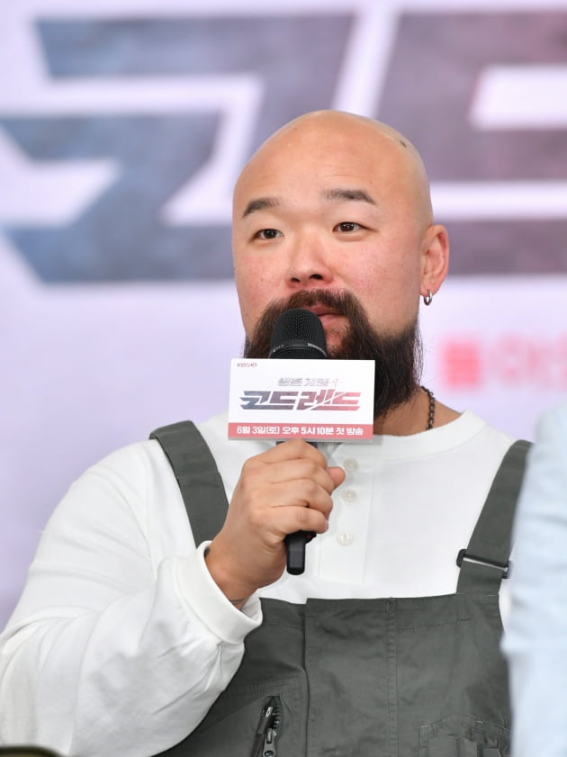 [종합] "불타는 집에서 탈출하라" 국가대표·군인 출신이 보여주는 '생존게임'