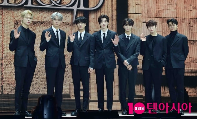 [TEN 포토] 엔하이픈 '타이틀곡 ‘Bite Me’로 돌아오다'