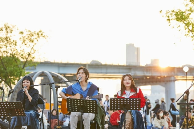 케빈오 "산책 싫어했는데…♥10살 연상 공효진과 산책 메이트"