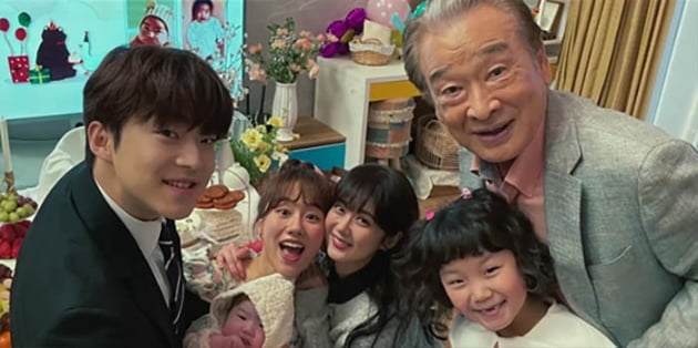 장나라X장혁, 4번째 호흡 안 통했다…'패밀리' 3.2%로 지지부진 종영[TEN이슈]