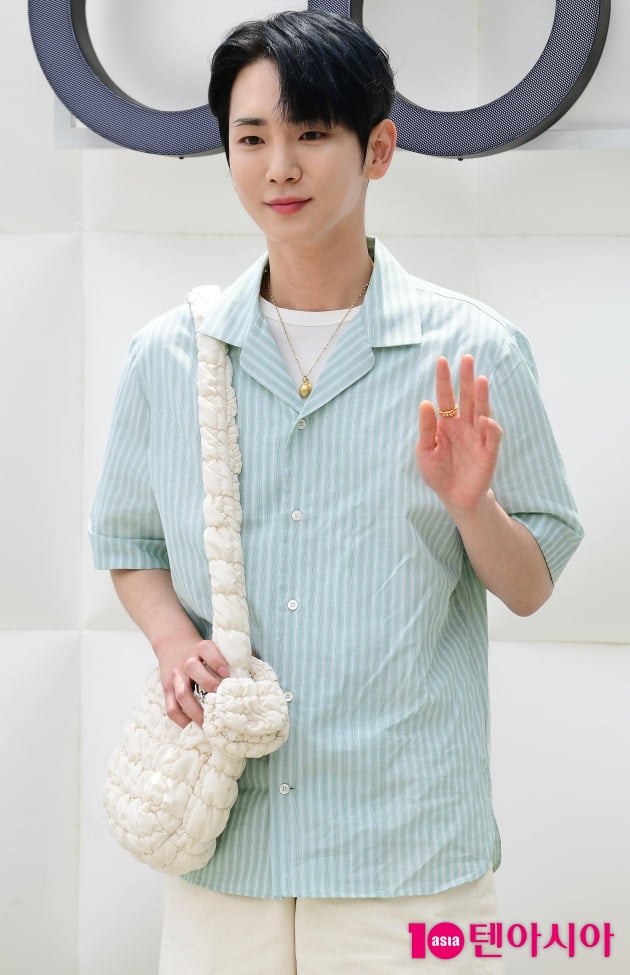 [TEN 포토] 샤이니 키 '촉촉한 눈빛'