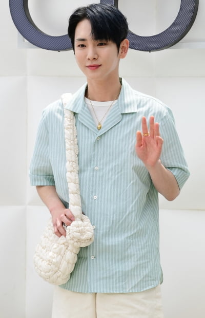 [TEN 포토] 샤이니 키 '촉촉한 눈빛'