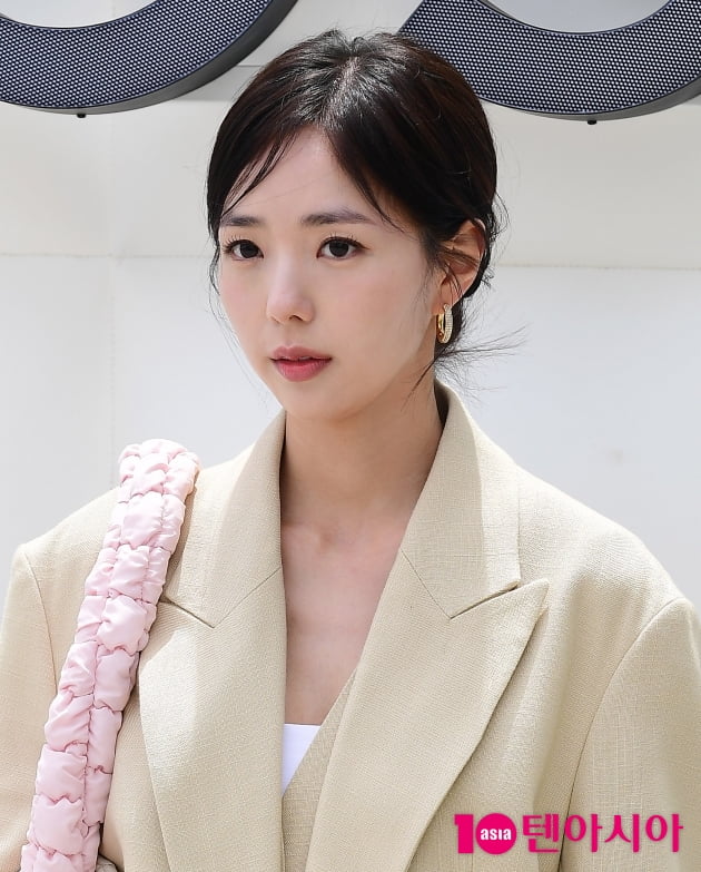 [TEN 포토] 채수빈 '작은얼굴에 꽉 찬 예쁨'