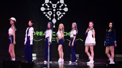 [TEN 포토] 드림캐쳐 '청량한 무대'