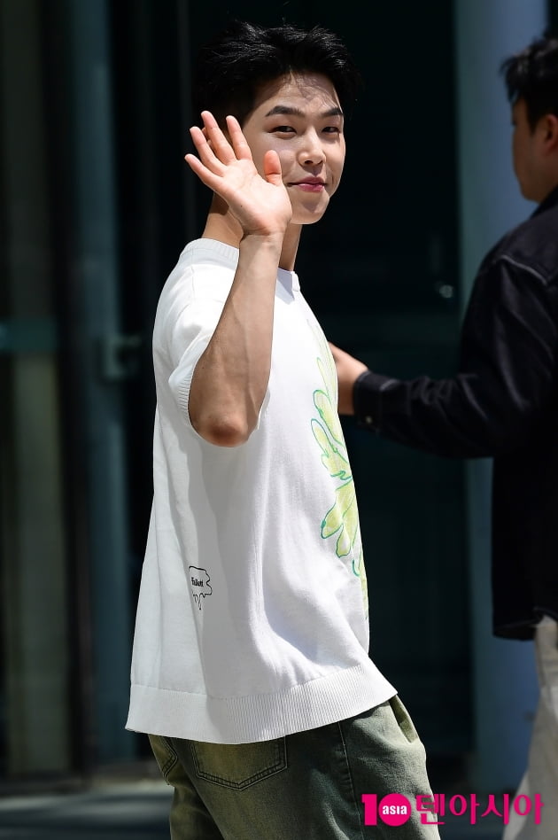 [TEN 포토] 폴킴 '오랜만이죠~'
