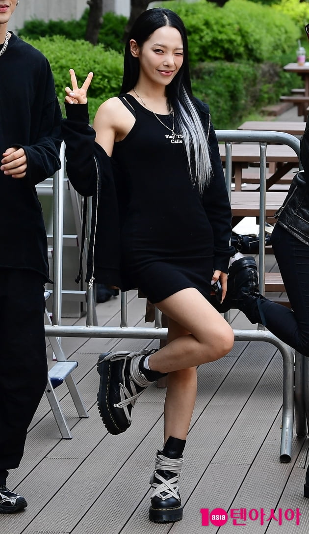 [TEN 포토] 카드 전소민 '치명적인 윙크'