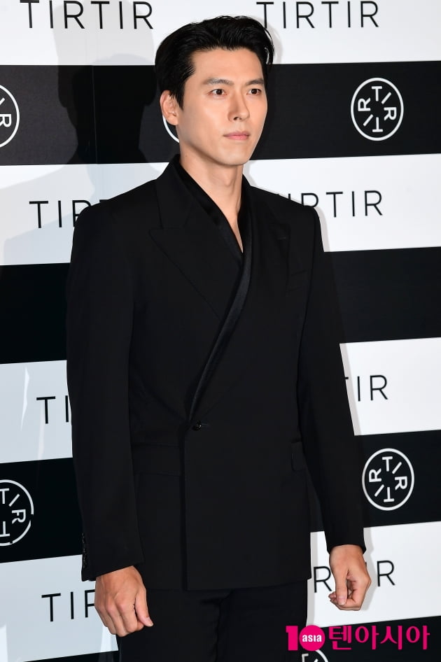 [TEN 포토] 현빈 '조각같은 이목구비'
