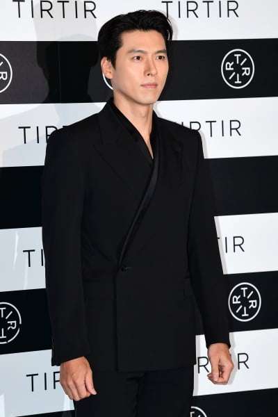 [TEN 포토] 현빈 '조각같은 이목구비'