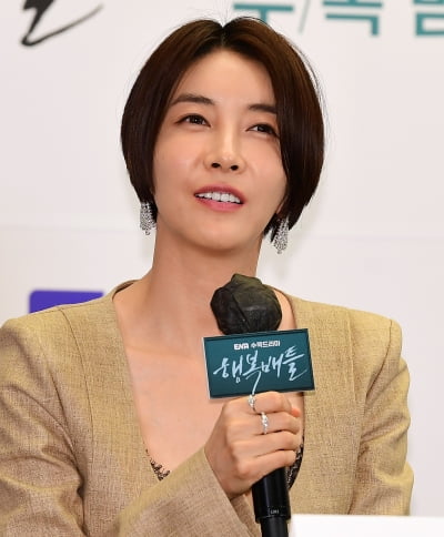 [TEN 포토] 진서연 "최근 제주도 이사 행복해"