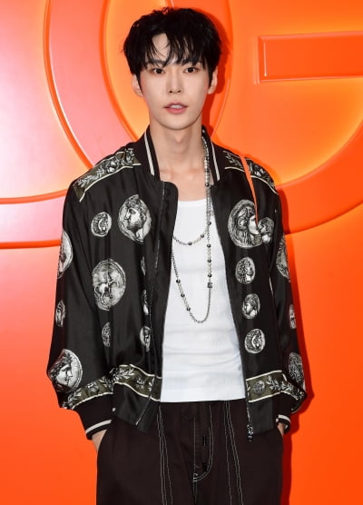 [TEN 포토] NCT 도영 '소장욕구 부르는 비주얼'