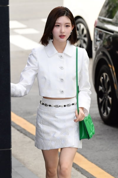 [TEN 포토] 아이브 가을 '두 눈에 별을 박은것처럼'