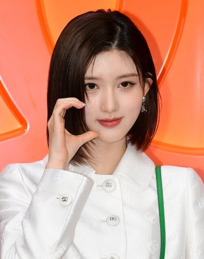 [TEN 포토] 아이브 가을 '이렇게 예뻐도 되는 겁니까'