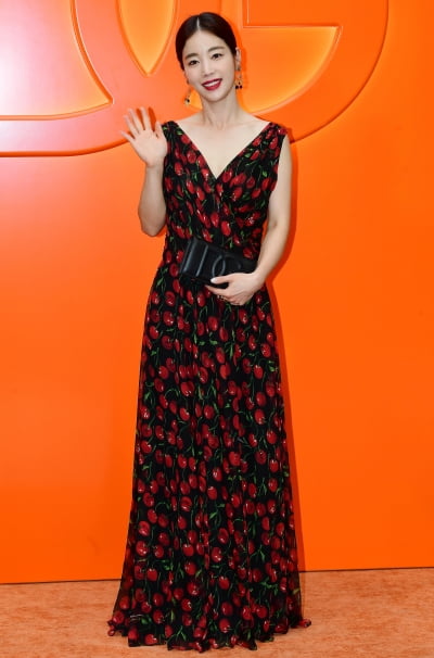 [TEN 포토] 기은세 '우아한 인사'