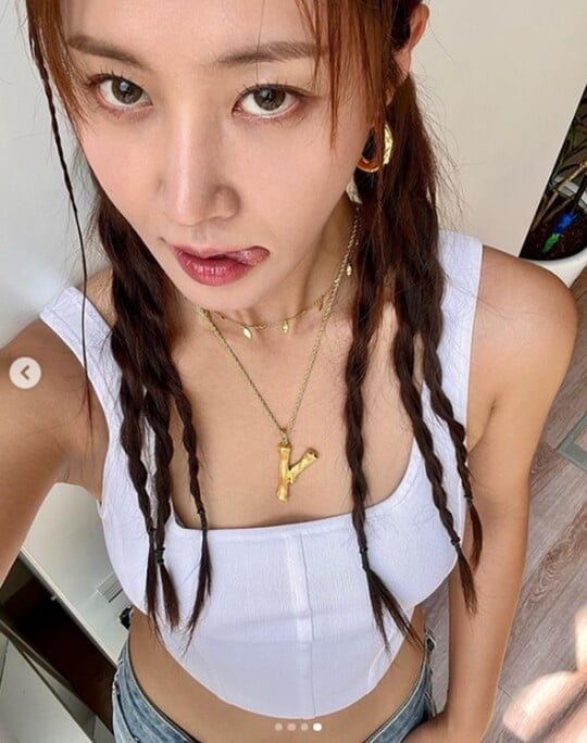 (사진=권유리 SNS)