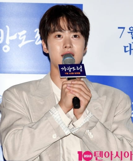 공명, 오늘(13일) 제대…천만 배우의 컴백