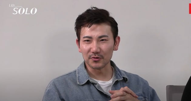 '나는 솔로'14기 영철./사진=유튜브 채널 '촌장엔터테인먼트TV' 캡처