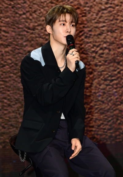 [TEN포토] 비아이 "많은것을 잃었지만 주위를 돌봐보는 계기가 되었다"
