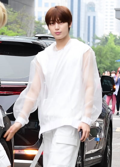 [TEN포토] 엔하이픈 선우 '오늘도 잘생김'