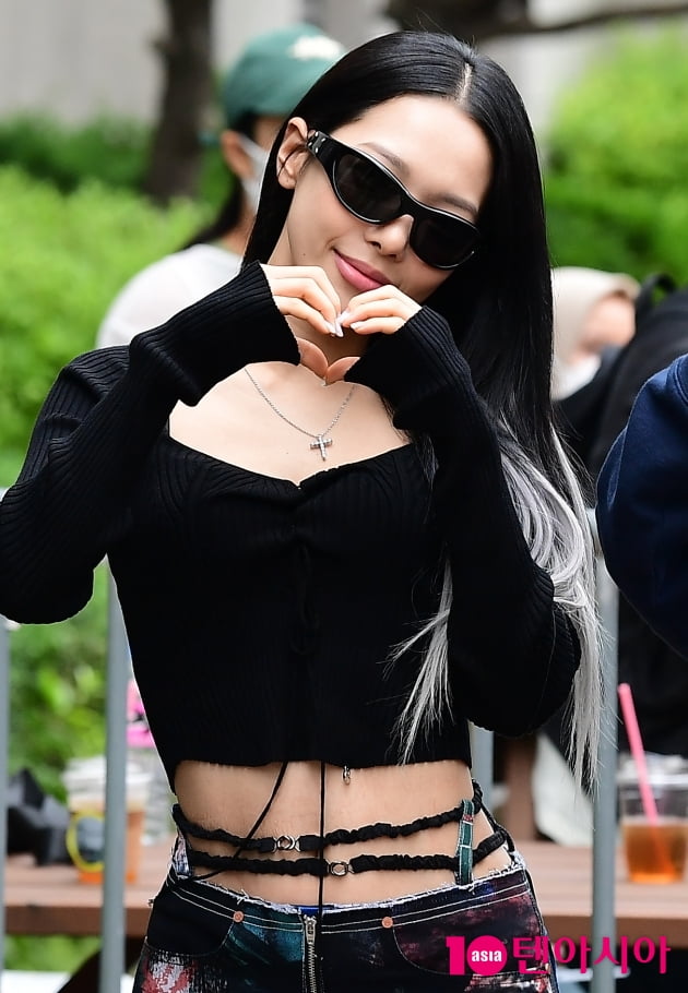 [TEN포토] 카드 전소민 '스윗한 하트'