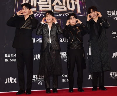 [TEN포토] 크레즐 '사랑스러운 볼하트'
