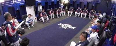 이대호, 옛 동료가 적으로…최대어 장현석 대신 조정훈과 맞대결('최강야구')