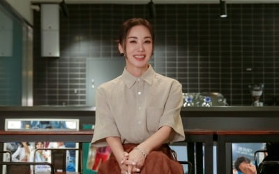 엄정화 "이효리, 존재 자체가 고마운 사람…55세 내 나이 자랑스럽다" [인터뷰③]