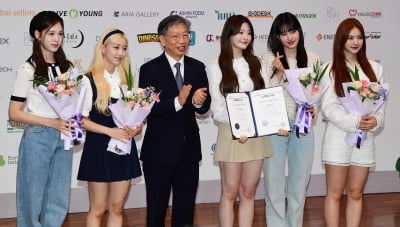 [TEN포토] 스테이씨 '한류 홍보대사 위촉'