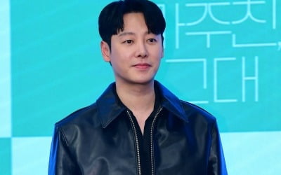 '겹치기 출연'김동욱, 겹경사 맞았네…'어마그'·'이로운 사기' 월화극 왕좌 차지[TEN피플]