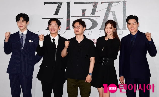 [TEN포토] 영화 '귀공자' 힘찬 파이팅!