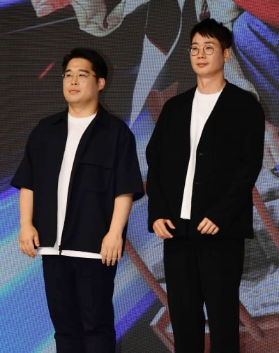 [TEN포토] 김동진 연출-조효진 연출 '더 존: 버텨야 산다 시즌 2 기대해주세요'