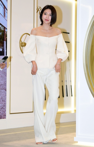 [TEN포토] 수영 '그림자 마저 우아함'