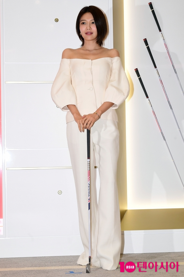 [TEN포토] 수영 '이른아침에 빛나는 미모'
