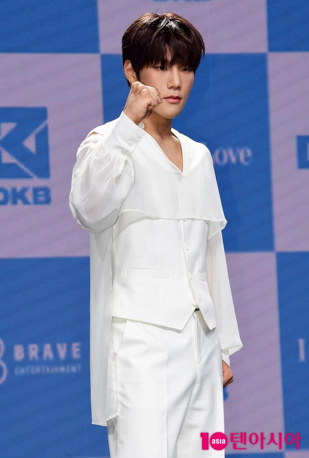 [TEN포토] 다크비 준서 '남다른 카리스마'