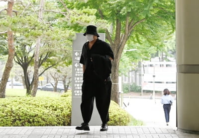 [TEN포토] '마약 혐의' 돈스파이크 '항소심에서 징역 2년 실형'