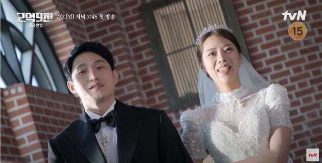 '나솔' 돌싱들의 불편한 셀럽 행보…2억9천 위해 가짜 재혼식→동거·난장판 결별 [TEN스타필드]