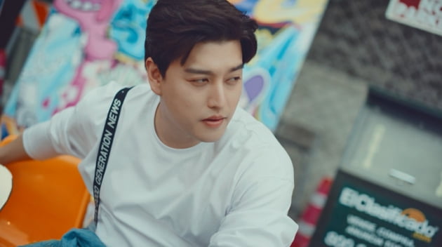'2세대 아이돌' 유키스, 데뷔 15주년에 새 앨범…6인조로 활동