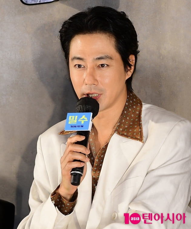'공황장애 이겨낸' 김혜수·'얼굴=최고의 액션' 조인성, 夏극장 강타할 '밀수' 온다 [종합]