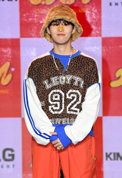 [TEN포토] 김재환 '장난꾸러기'