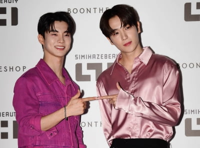 [TEN포토] 더보이즈 큐-현재 '호흡도 척척'