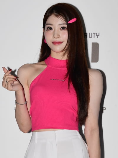 [TEN포토] 케플러 샤오팅 '하트에 취한다'