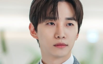 로코 바이블 예약…이준호, 韓 넘어 글로벌 사로 잡은 화제성 킹('킹더랜드')