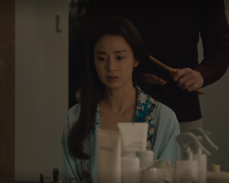 이효리 이어 김태희도 선택한 '로브' 스타일…최대 40만원대로 꾸민 '마당집' 패션