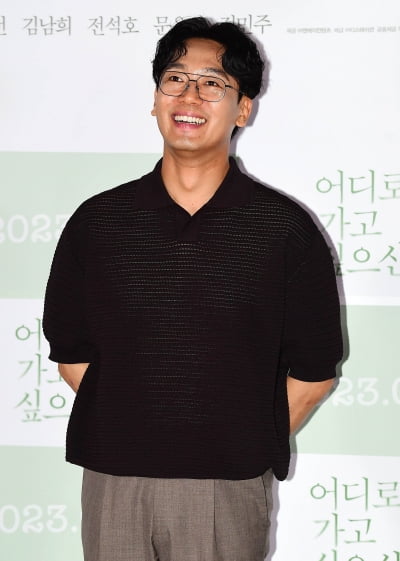 [TEN포토] 김남희 '미소는 멋지게'