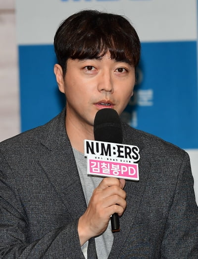 [TEN포토] 김칠봉 연출 "새로운 소재 도전 기대해주세요"