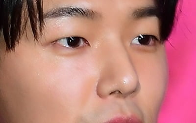 강민혁 "느끼한 거 많이 해본 이동건 선배님 덕에 자신감 있게"('셀러브리티')