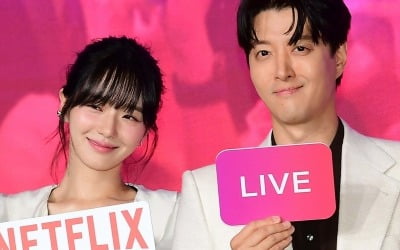 [종합] 이혼 후 딸과 시간 보낸 이동건 컴백…핫한 박규영→강민혁, '셀러브리티' 명과 암